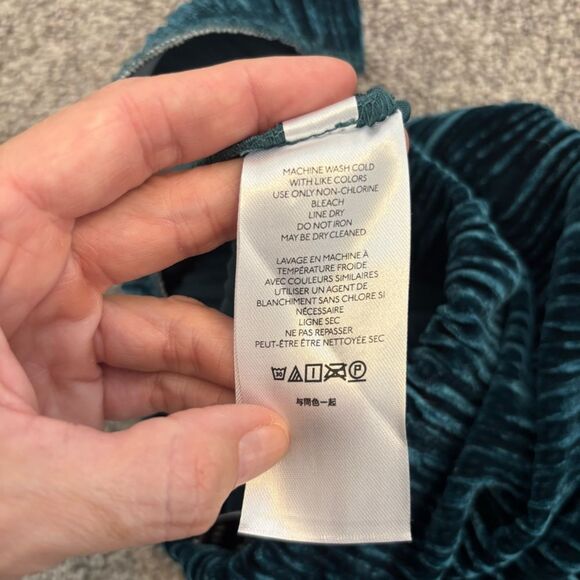 Urban Outfitters Rosie Velvet Plisse Flare Pant, Teal size M - Picture 6 of 8